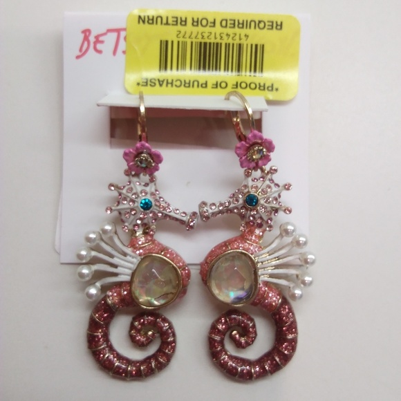 Betsey Johnson Jewelry - Betsey Johnson New Magenta Seahorse Earrings Betsey Johnson Jewelry - Betsey Johnson New Magenta Seahorse Earrings